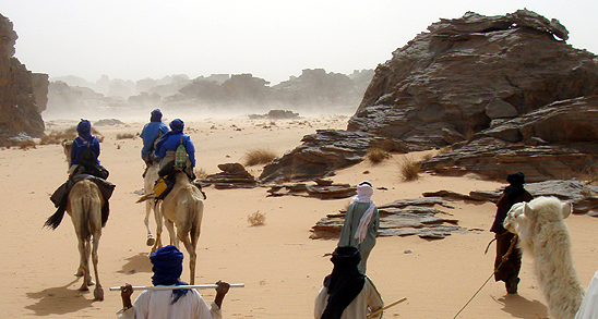 Auf dem Weg von der Oase Dider durch die Vorberge des Tassili N'Ajjer, Algerien