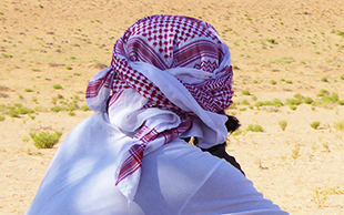 Kopfbedeckung der Wüstenbewohner im Oman