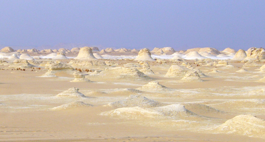 Kalksteinformationen im Nationalpark der der Weissen Wüste